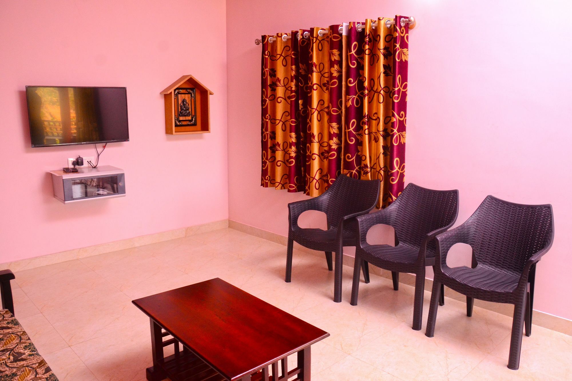 Coorg Girinivas Deluxe Homestay-Wi-Fi Мадикери Экстерьер фото